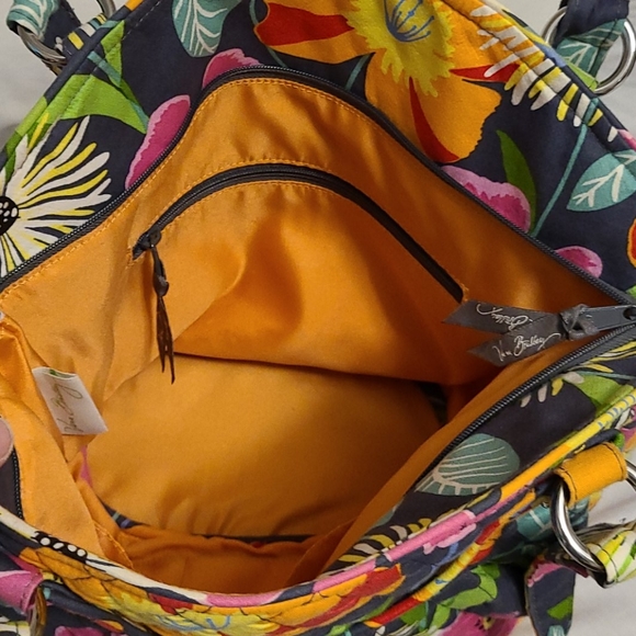 Vera Bradley Bag - Picture 3 of 4